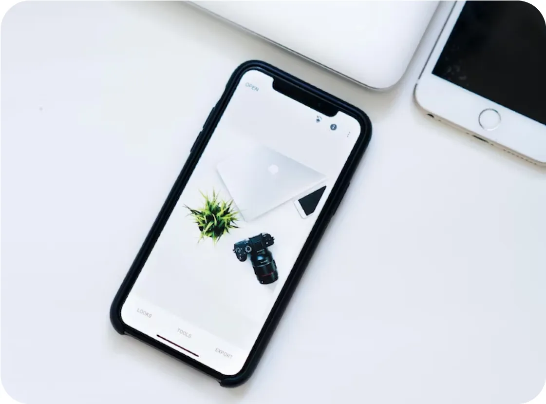Secom Marketing app screens
